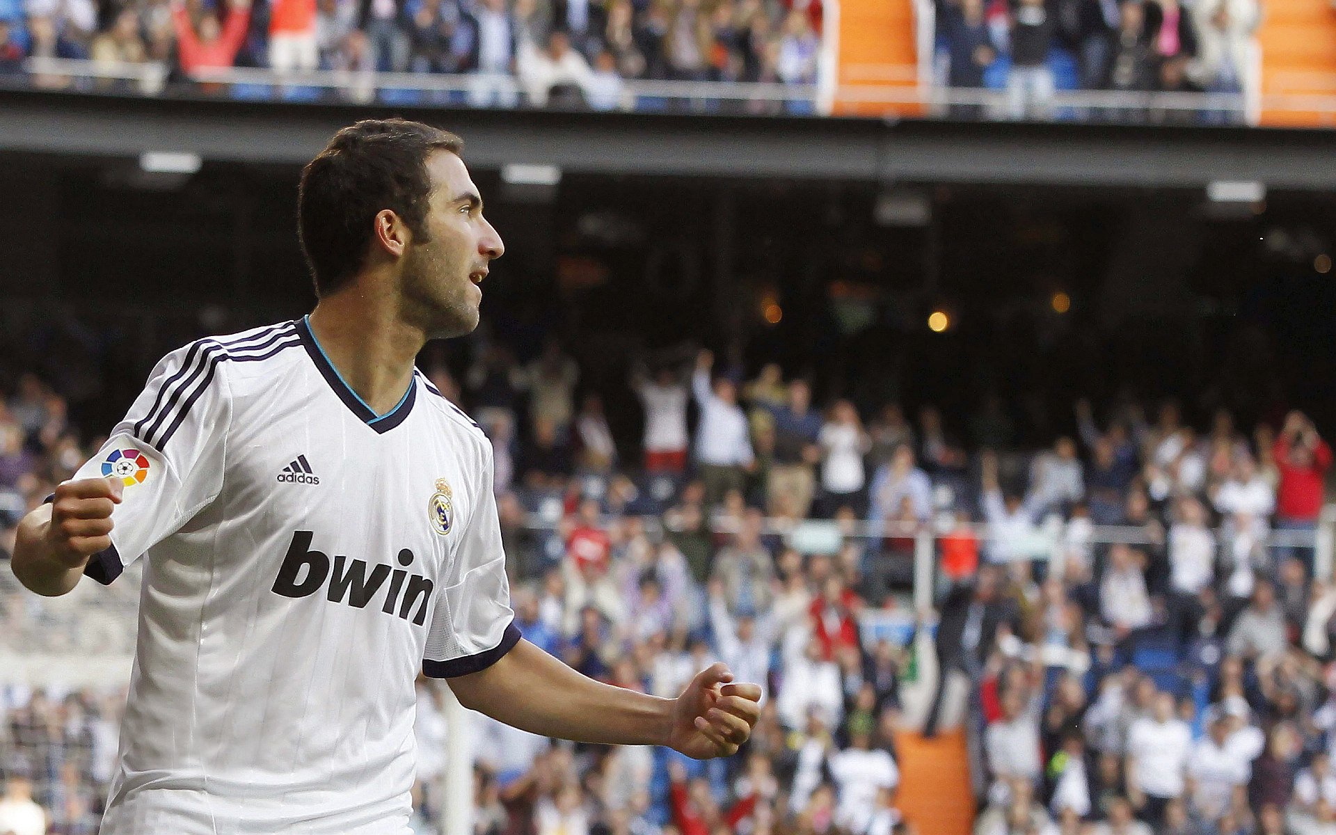 亚洲足球冠军预选赛激烈进行,冠军悬念升高,亚洲冠军足球联赛