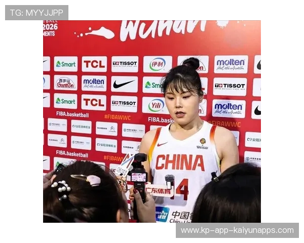 女篮姑娘的汗水闪耀世界舞台，女篮女生